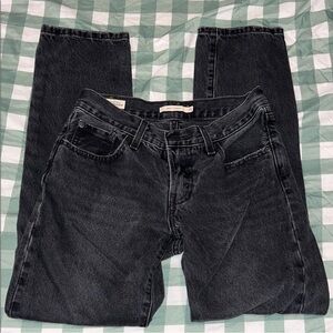 Levi’s mid-rise straight leg denim